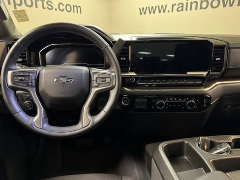 Used 2025 Chevrolet Silverado 1500 LT Trail Boss w/ Protection Package AWD/4WD image 9