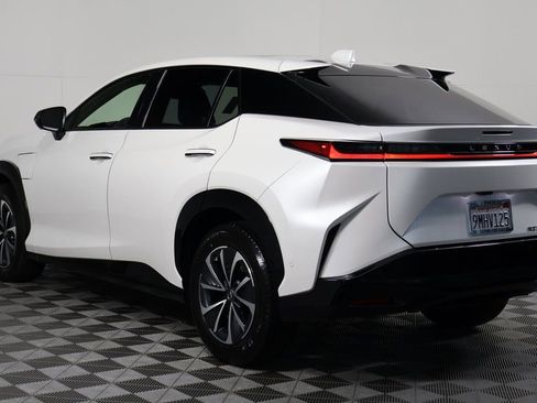 Used 2024 Lexus RZ 300e Premium w/ Technology Package image 6