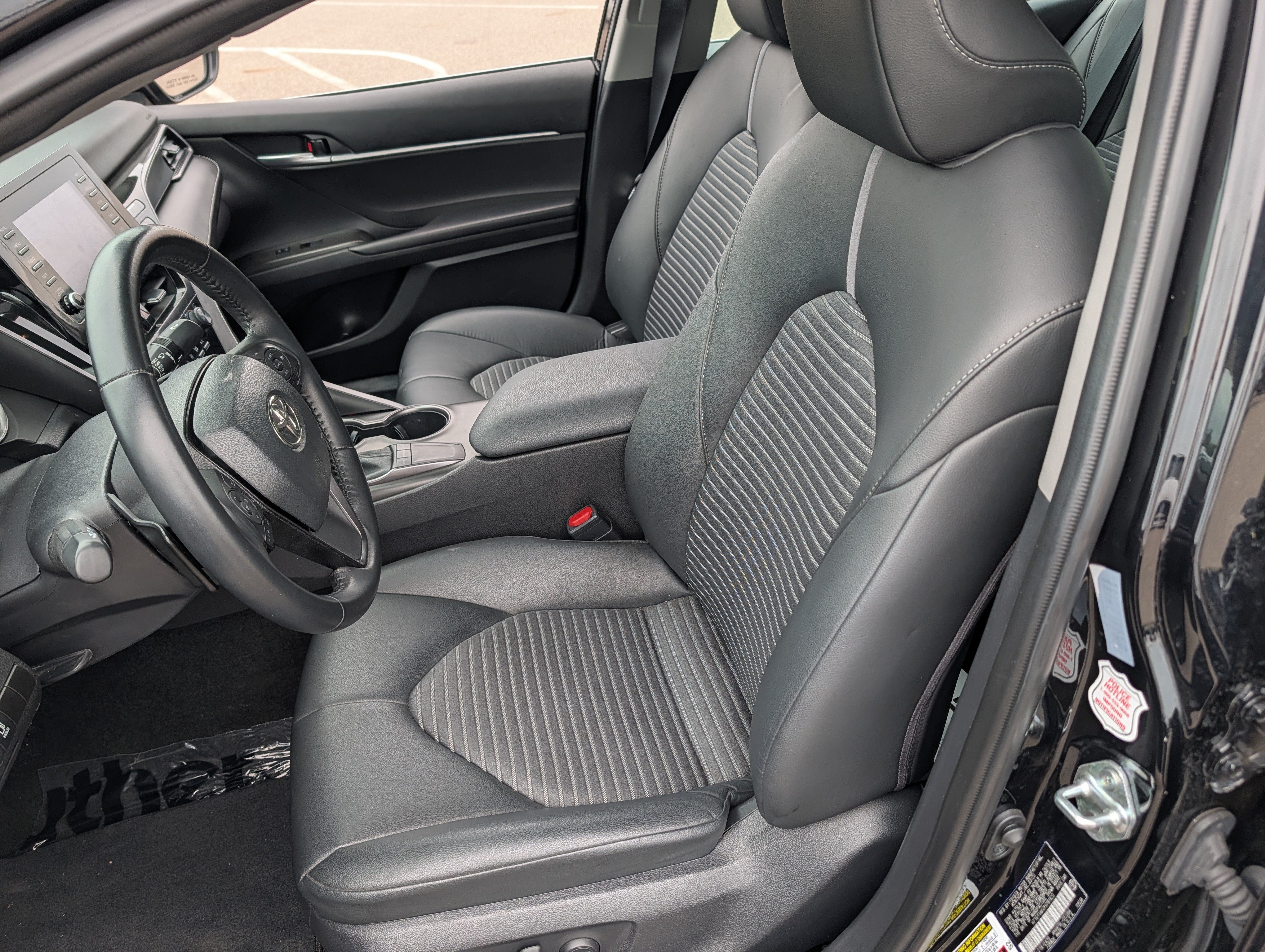 Used 2023 Toyota Camry SE FWD image 20