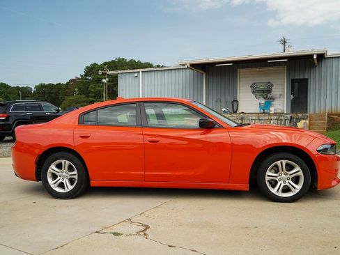 Used 2023 Dodge Charger SXT RWD image 3