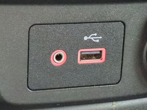 Used 2019 Nissan Rogue SV image 22