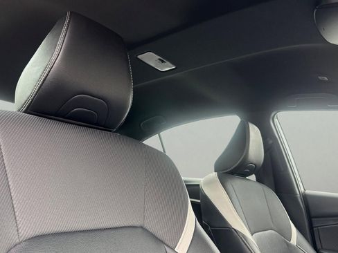 Used 2025 Toyota Camry SE image 20