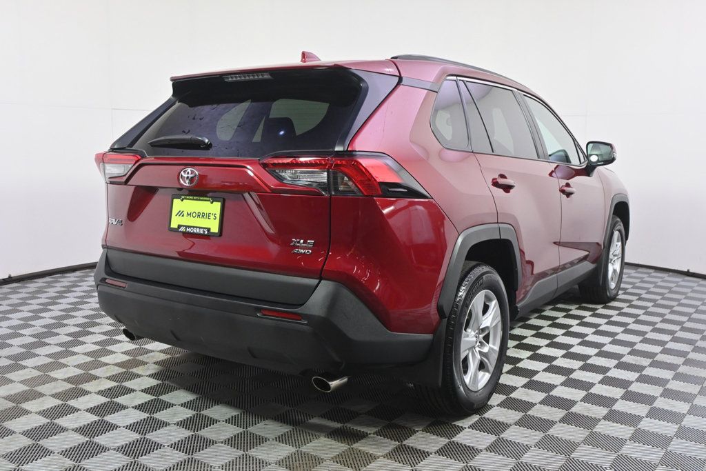 Used 2021 Toyota RAV4 XLE w/ Convenience Package AWD/4WD image 6