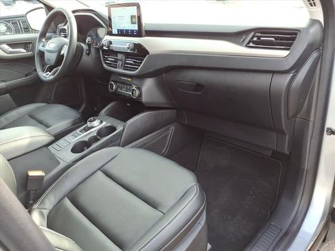 Used 2022 Ford Escape SEL image 9