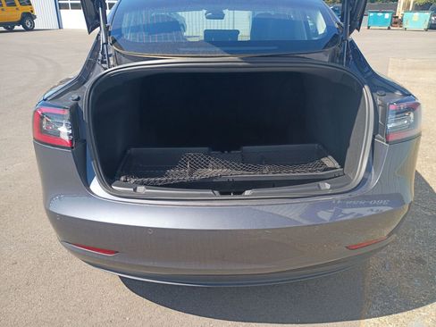 Used 2018 Tesla Model 3 Mid Range RWD image 12