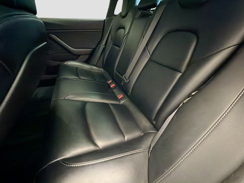Used 2020 Tesla Model 3 Performance image 13