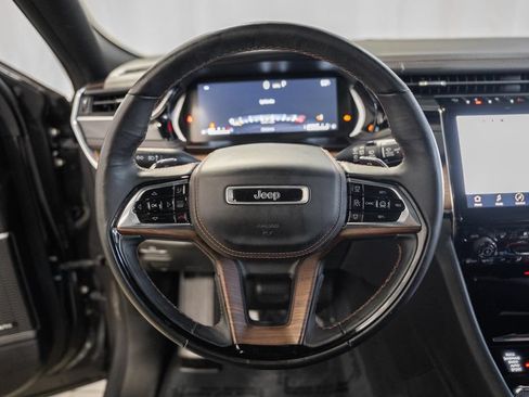 Certified 2023 Jeep Grand Cherokee Summit AWD/4WD image 31