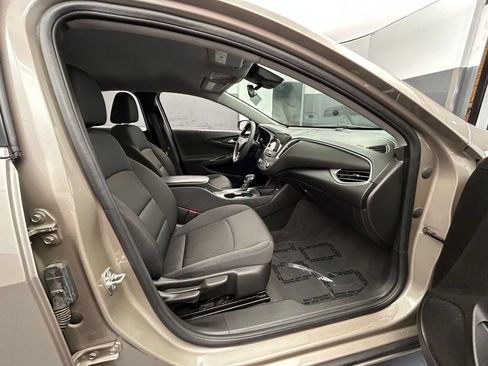 Used 2024 Chevrolet Malibu LT FWD image 15