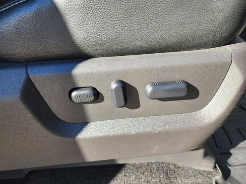 Used 2013 Ford F250 Lariat w/ Chrome Pkg image 53