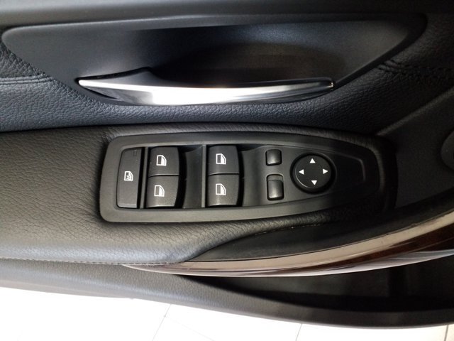 Used 2014 BMW 335i Sedan RWD image 11