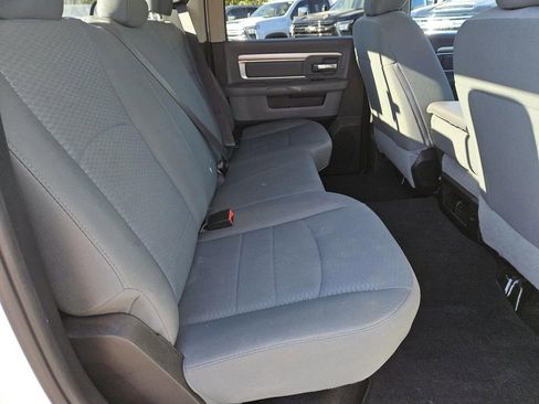 Used 2020 RAM 1500 Classic SLT image 31