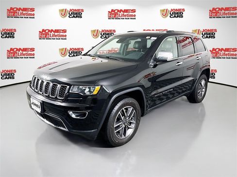Used 2021 Jeep Grand Cherokee Limited w/ Luxury Group II image 16