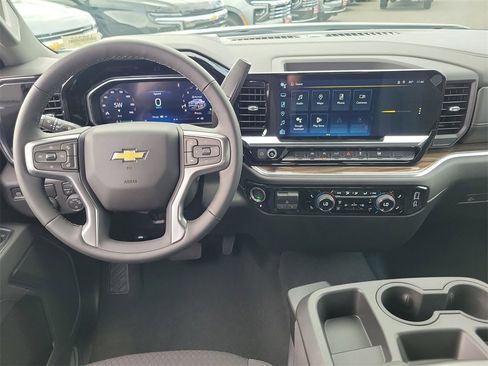 New 2026 Chevrolet Silverado 1500 LT image 4