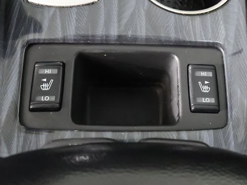 Used 2017 Nissan Altima 2.5 SL w/ Moonroof Package image 43