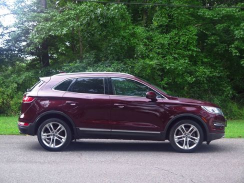 Used 2016 Lincoln MKC Reserve w/ Lincoln MKC Climate Package AWD/4WD image 35