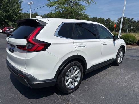 Used 2024 Honda CR-V EX image 3