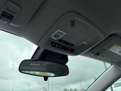 Used 2025 Chevrolet Malibu LT FWD image 22