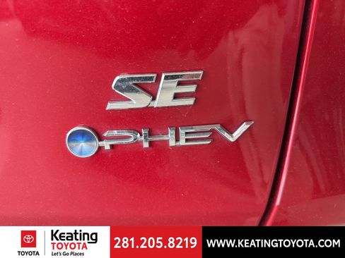 Used 2025 Toyota RAV4 SE w/ Weather & Moonroof Package image 10