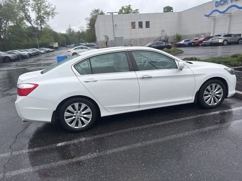 Used 2015 Honda Accord EX image 17