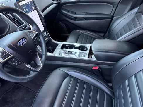 Certified 2024 Ford Edge SEL w/ Convenience Package AWD/4WD image 9