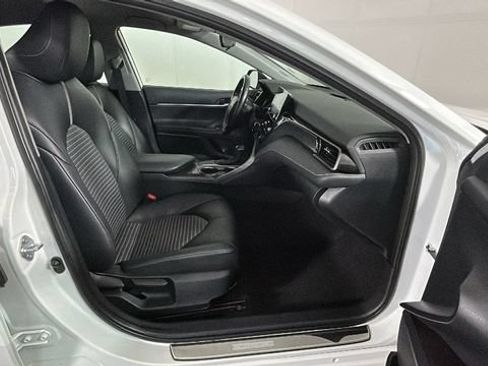 Used 2023 Toyota Camry SE FWD image 29