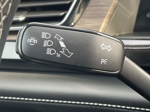 Certified 2025 Volkswagen Atlas SEL image 26