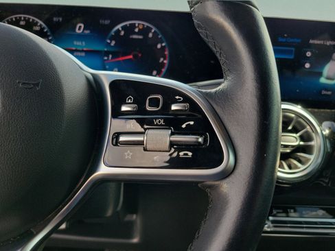 Certified 2022 Mercedes-Benz GLB 250 image 23