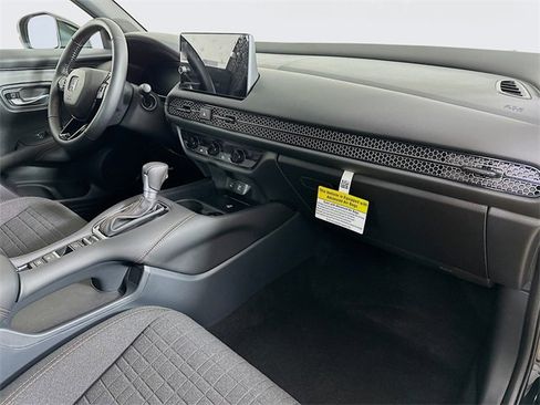 Certified 2026 Honda HR-V Sport image 29
