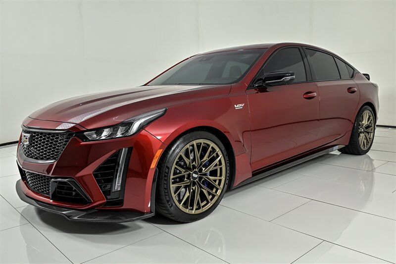 Used 2024 Cadillac CT5 V Blackwing w/ Carbon Fiber Package 2 RWD image 9