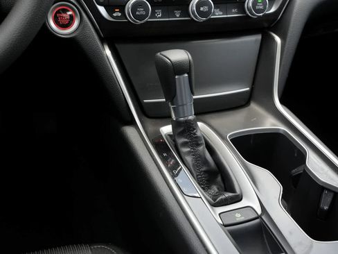 Used 2018 Honda Accord EX image 14