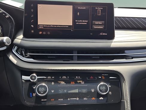 Used 2026 INFINITI QX60 Autograph w/ Dark Cargo Package image 23