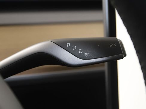 Used 2023 Tesla Model Y Long Range image 7