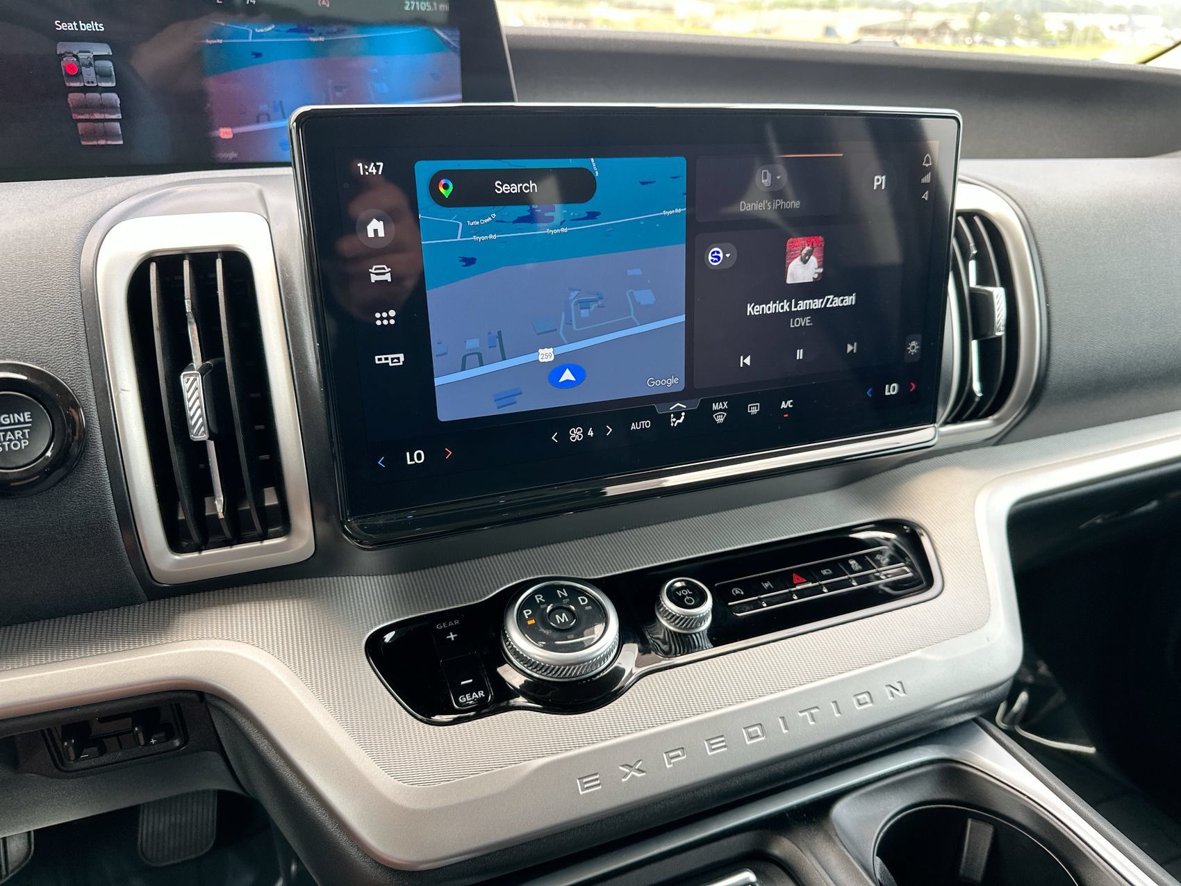 Used 2025 Ford Expedition Active AWD/4WD image 17