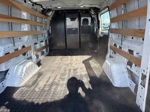 Used 2023 Ford Transit 250 Low Roof AWD w/ Exterior Upgrade Package image 29
