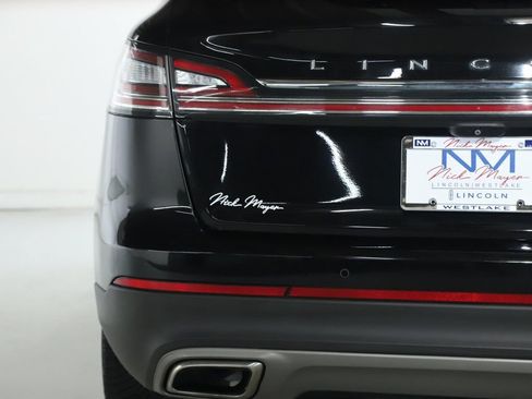 Used 2021 Lincoln Nautilus Reserve AWD/4WD image 43