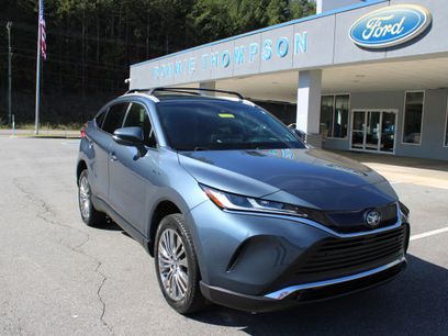 Used 2021 Toyota Venza XLE w/ Softex Package