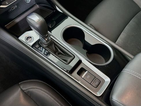 Used 2020 Nissan Altima 2.5 Platinum image 16