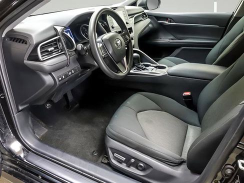 Used 2024 Toyota Camry LE FWD image 9