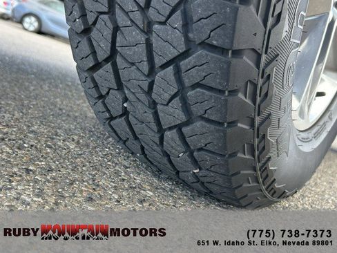 Used 2018 Jeep Wrangler Unlimited Sahara w/ Cold Weather Group image 26