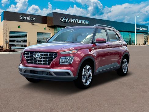 Certified 2025 Hyundai Venue Limited FWD image 1