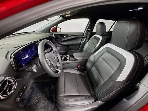 New 2026 Chevrolet Blazer EV LT image 16