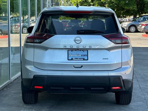 Certified 2025 Nissan Rogue S AWD/4WD image 4