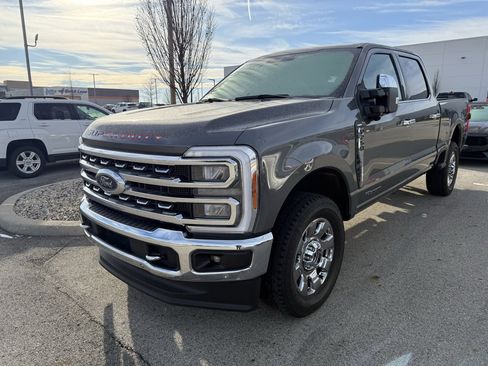 Used 2023 Ford F250 Lariat w/ Tow Technology Package image 3