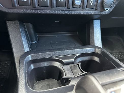 Used 2017 Toyota Tacoma TRD Off-Road image 6