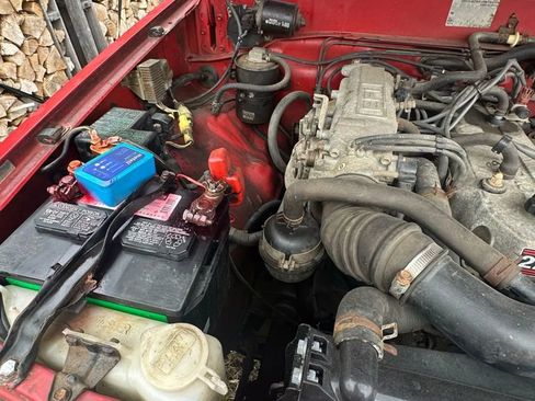 Used 1988 Toyota Pickup 4x4 Regular Cab image 33