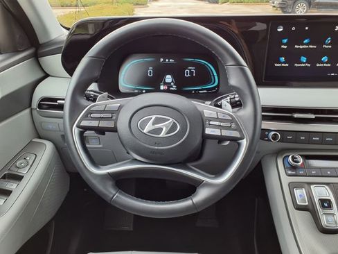Used 2025 Hyundai Palisade SEL FWD image 24