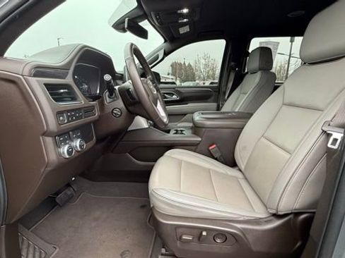 Used 2022 GMC Yukon SLT w/ SLT Luxury Package image 13