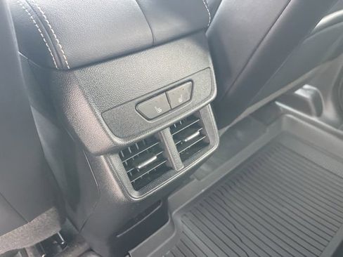 Used 2026 GMC Terrain Elevation w/ Elevation Premium Package image 17