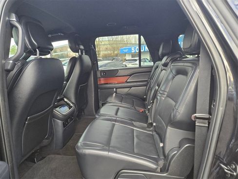 Used 2024 Lincoln Navigator L 4WD image 10