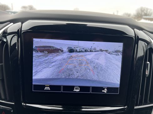 Certified 2023 Chevrolet Traverse LT image 28